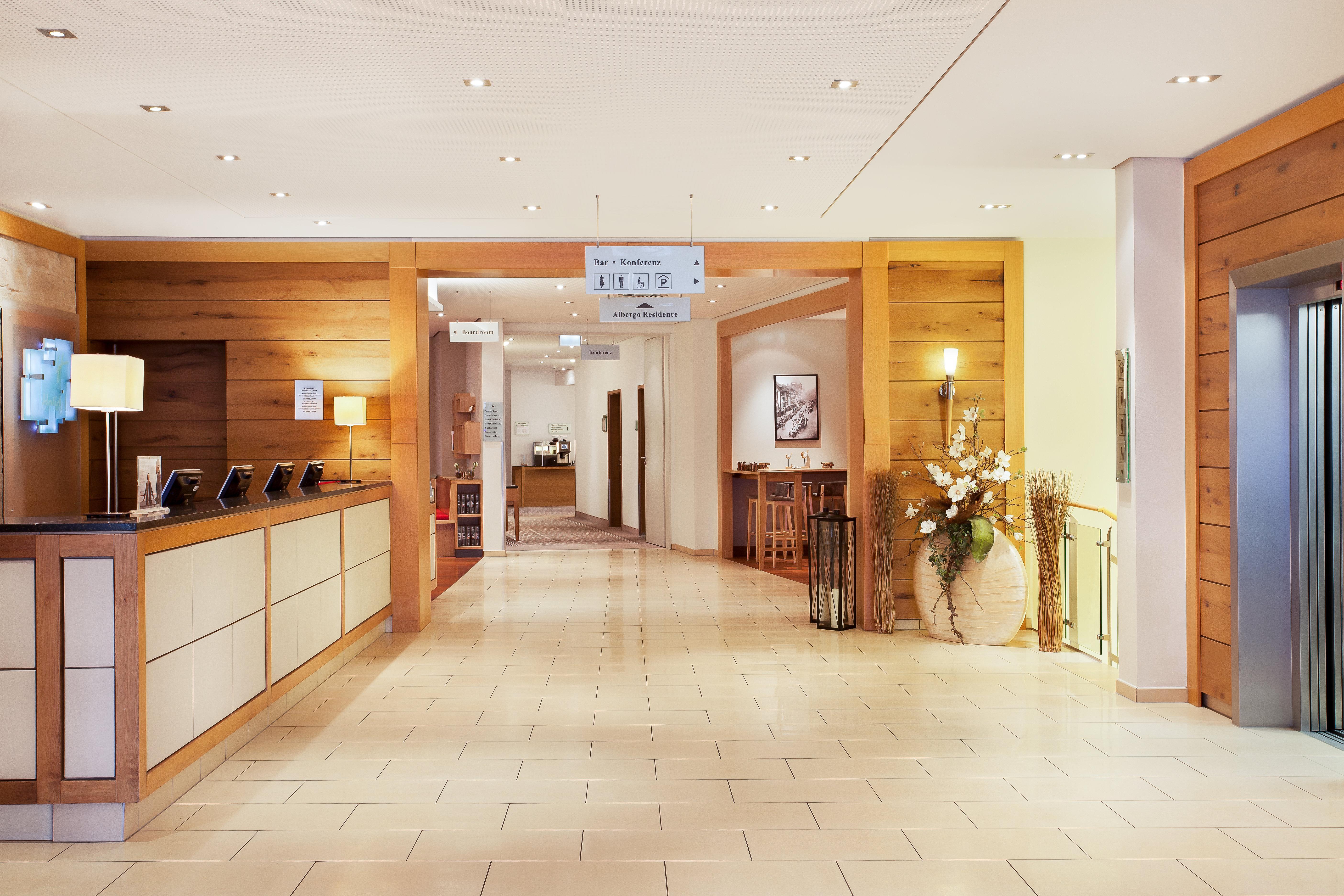 Holiday Inn Nurnberg City Centre, An Ihg Hotel Экстерьер фото